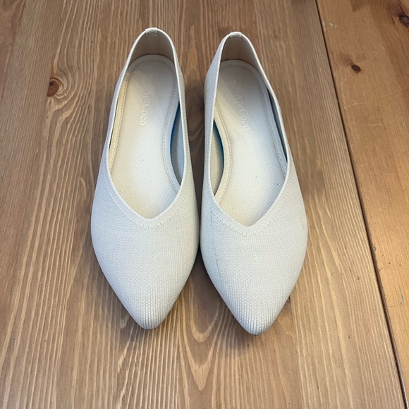 Shoes - Cream Textured Flats with Pointed Toe Design